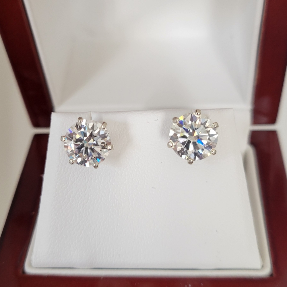 New 4ct Certified Moissanite Stud Earrings - Picture 6 of 12